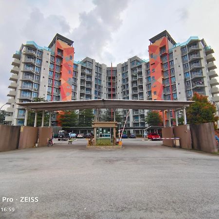 Igb Penthouses Apartment Ipoh Exterior photo